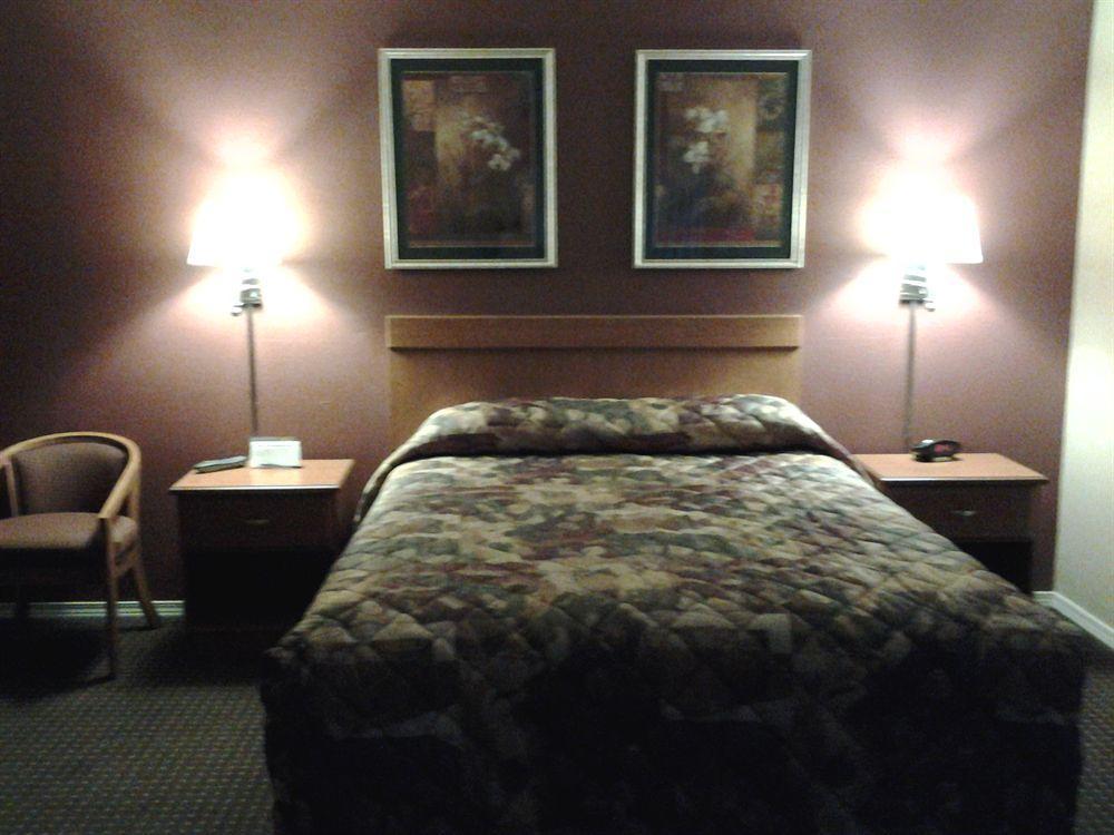 Maple Leaf Motel Shady Cove Ngoại thất bức ảnh